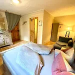 Land & Leben 3*