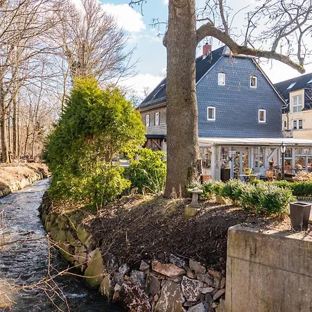 Bed & Breakfast Land & Leben 3*