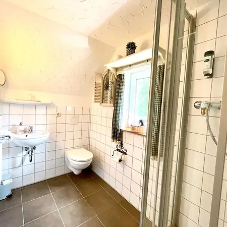 Land & Leben 3*