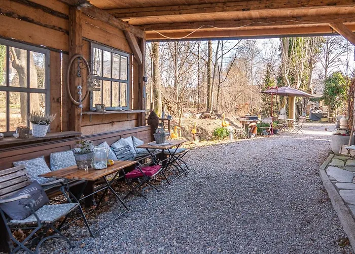 Land & Leben Bed & Breakfast 3*